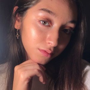 Meet your Posher, Raquel